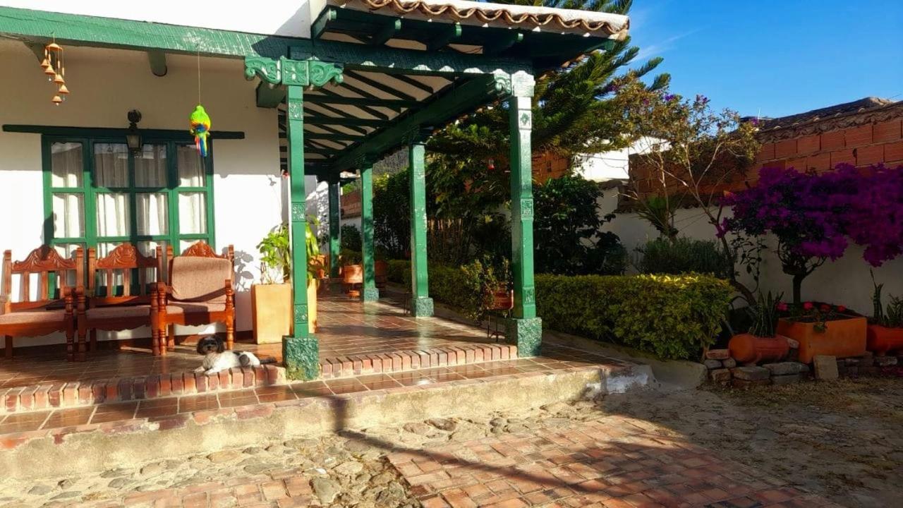 Hotel Casa San Rafael บียาเดเลย์บา ภายนอก รูปภาพ